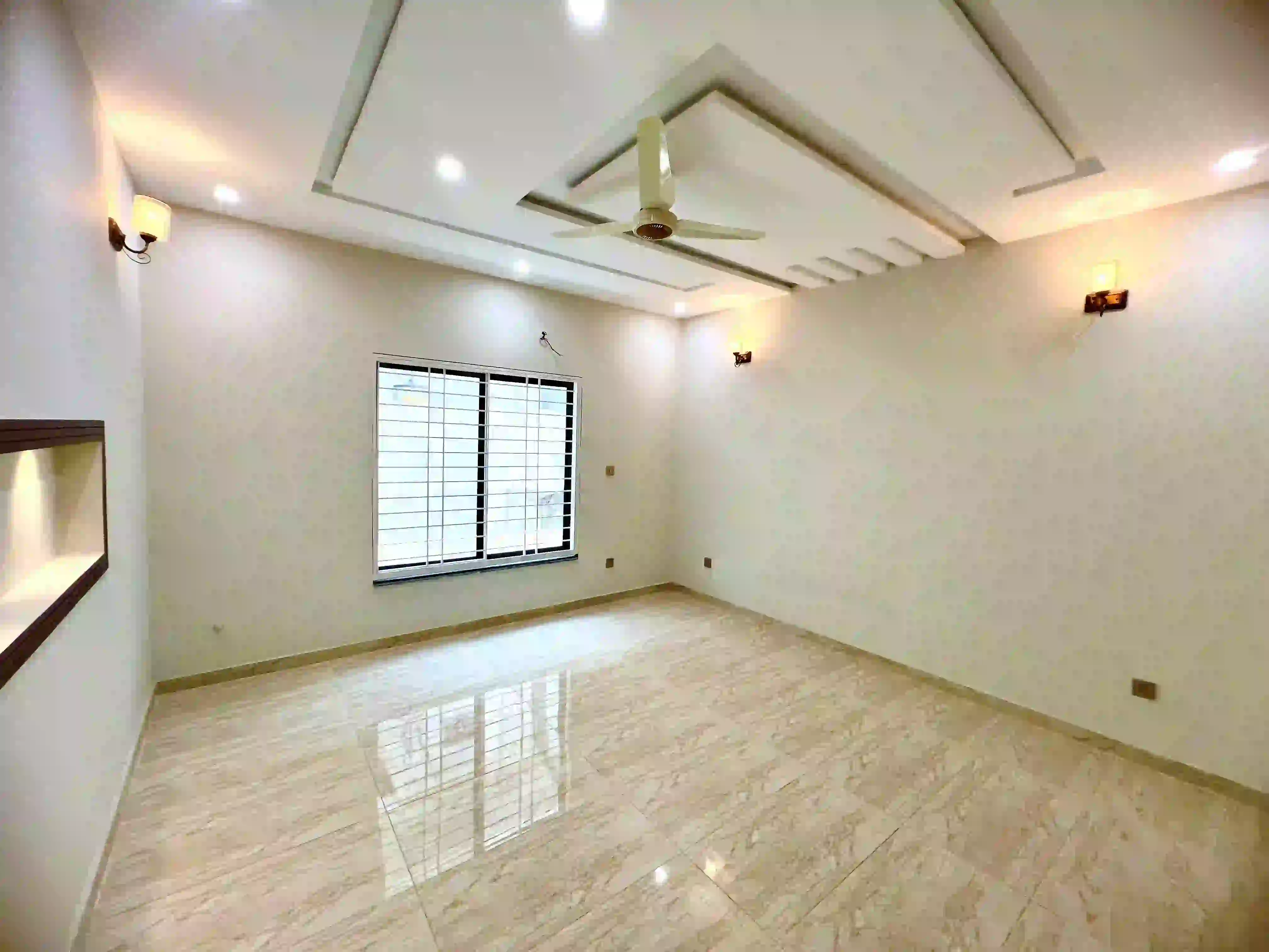 8 marla house for sale